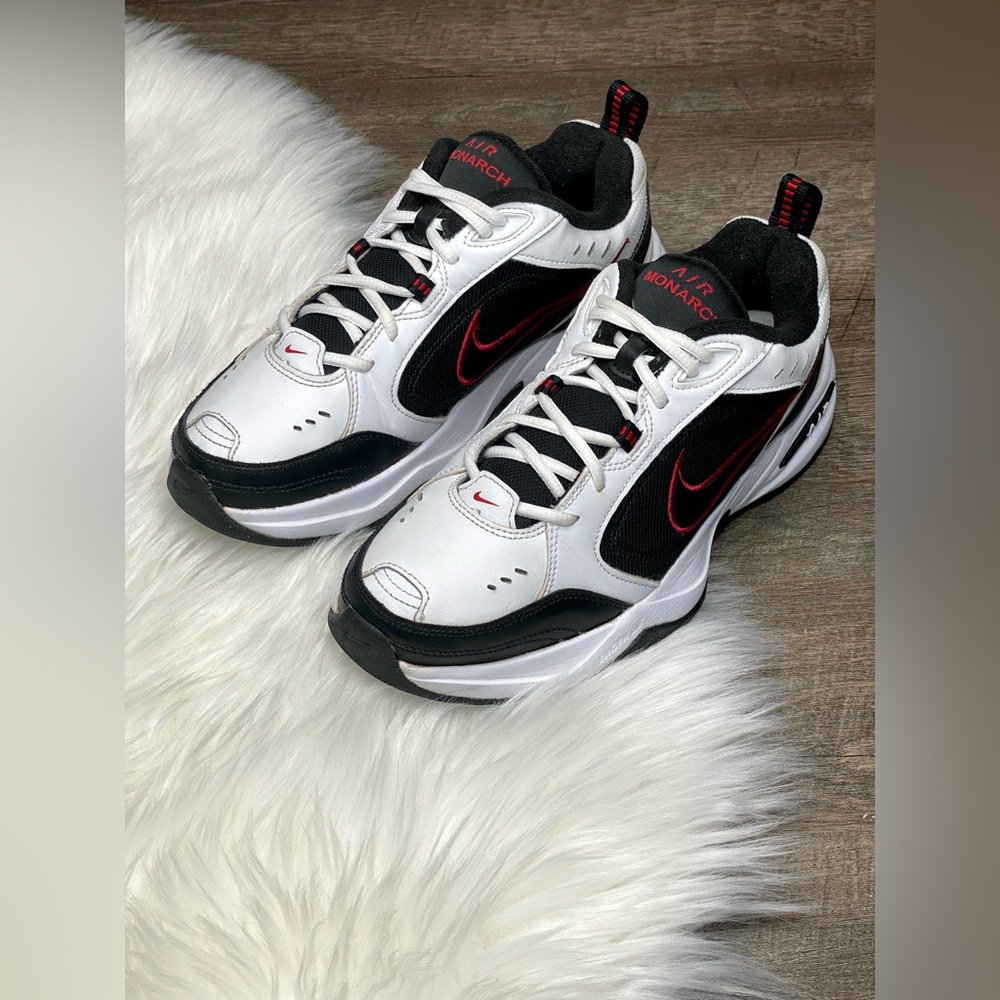 2019 Nike Air Monarch IV Cross Training Shoe - Picture 3 of 8